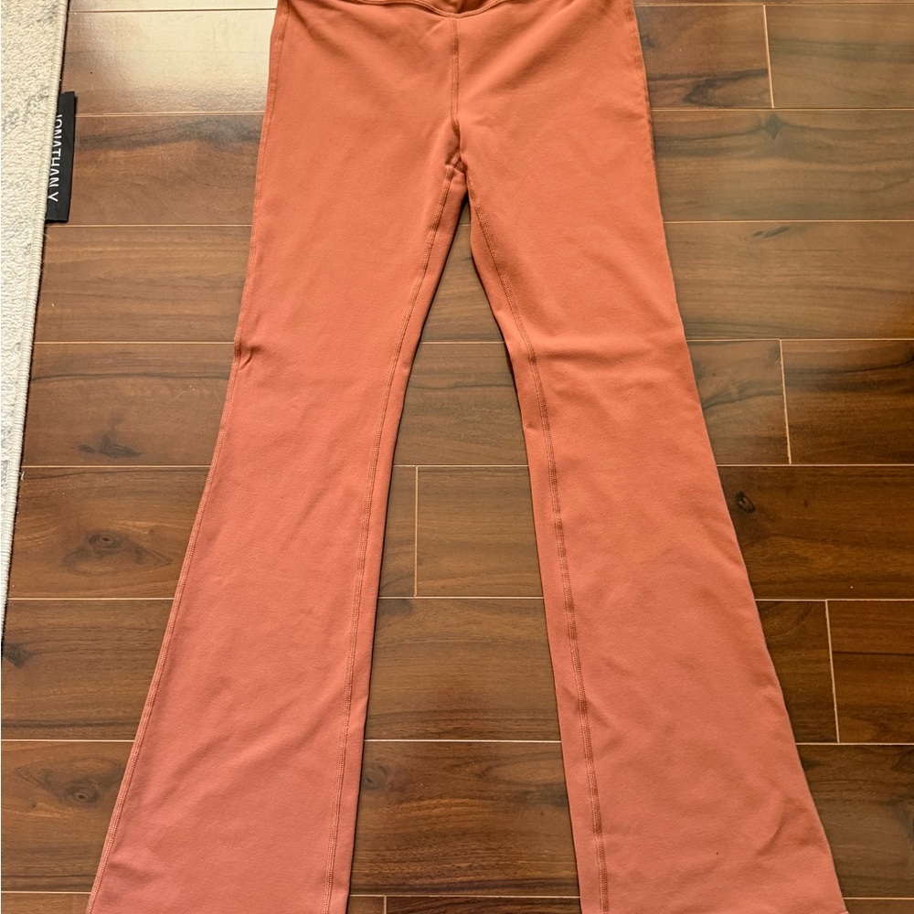 ALO Yoga Rust Leggings